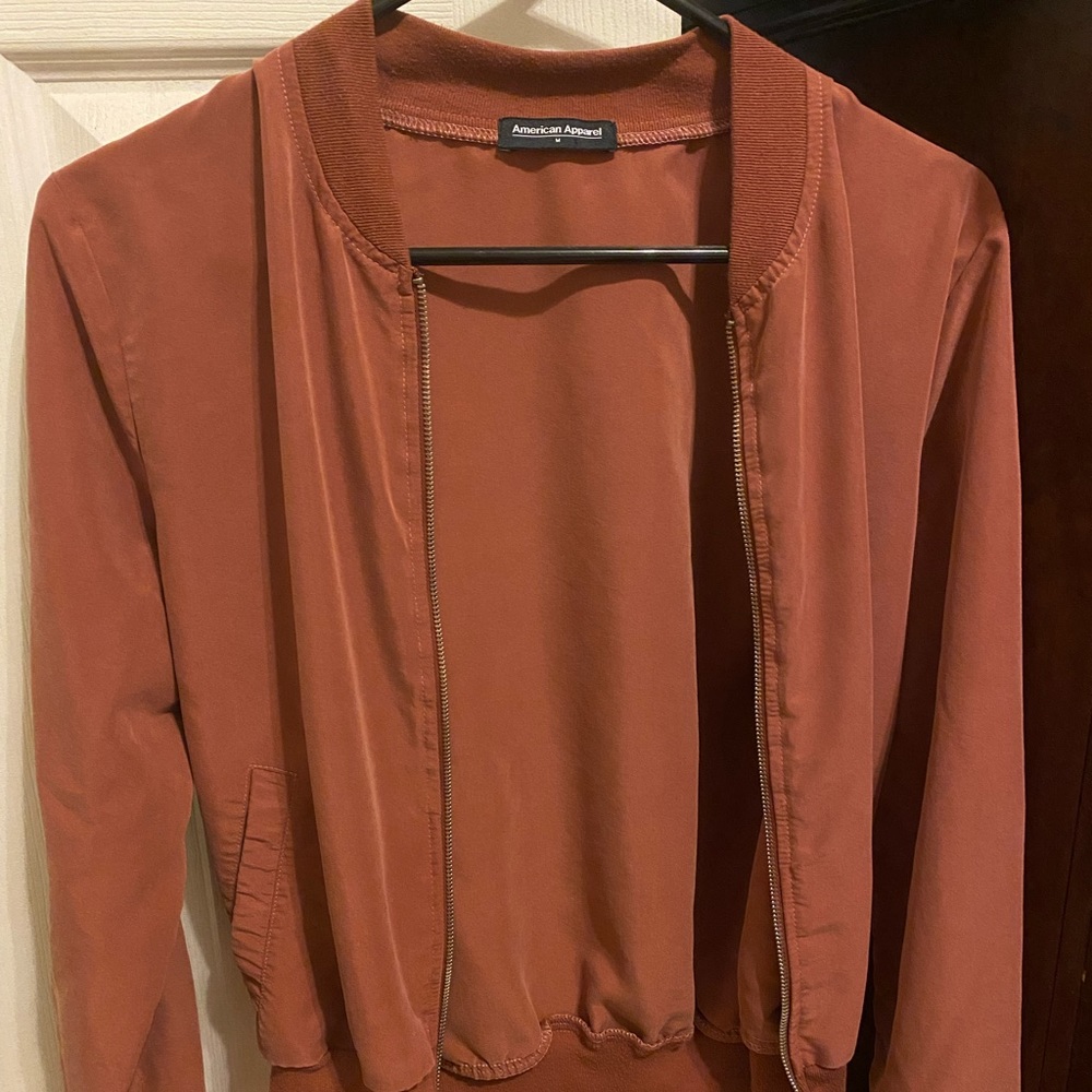 super comfortable thin jacket used, in great condition! also a vintage item!